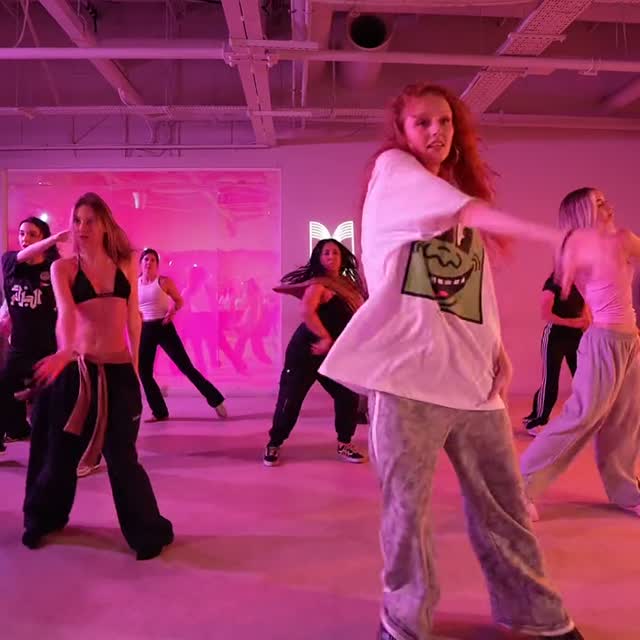 Hip Hop class at MVMT @ The Manor
